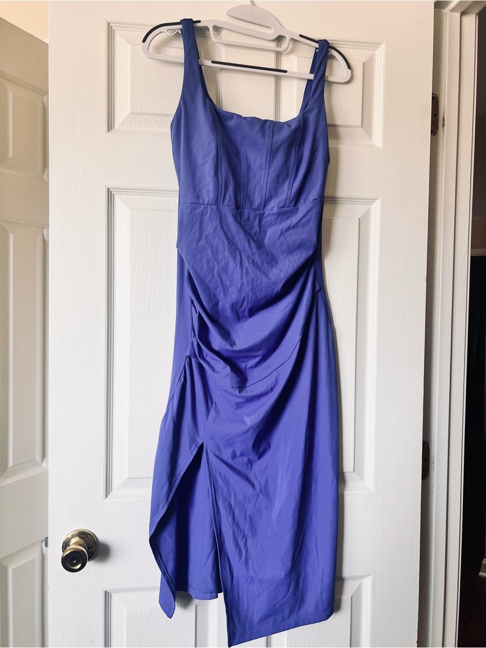 Elegant Sleeveless Midi Dress